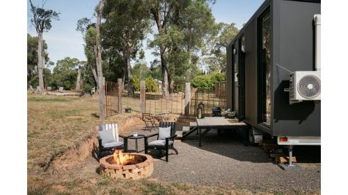 Bejárat, Delightfully Tiny by Tiny Away in Creswick