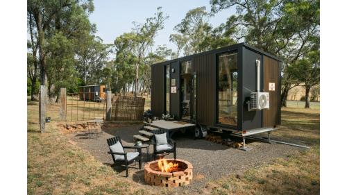 A szálláshely kívülről, Delightfully Tiny by Tiny Away in Creswick