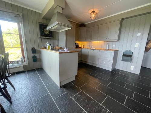 廚房, Nice And Central With Terrace in 貝托斯托蘭