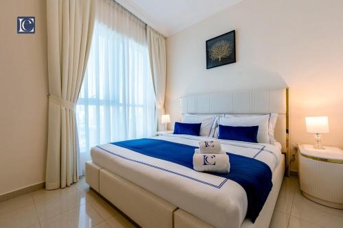 Luxury Escapes- Elegant Marina View Bay Central 3BR and Maids Room- single bed, Дубай (фото 6)