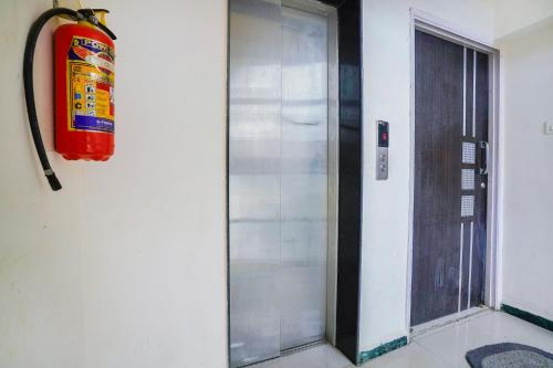 Hsquare Service Apartment Malad