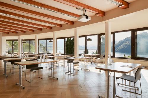 ศูนย์ธุรกิจ, See- und Seminarhotel FloraAlpina Vitznau in ฟิทสนาว