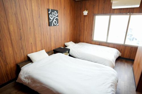 古民家一棟貸子犬と画家みんなの家