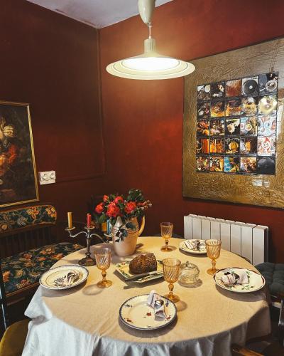 Darlings Guest House in แซ็ง-โซแวร์-ออง-ปุยแซย์