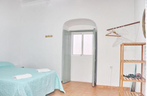 El patio de Tarifa - image 2