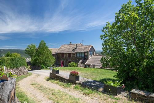 Les Gîtes du Mas Lachamp gîte à louer Le Frontal