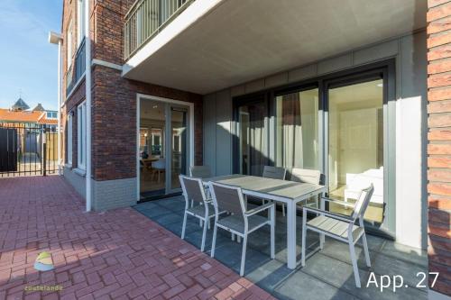 Modern Beach Apartment in Coutelande