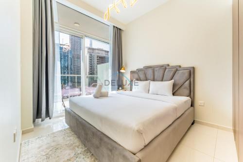 Furnished 1BR Near Burj Khalifa, Dubai Canal & Metro Station, Vera Tower, Business Bay by Deluxe Holiday Homes, Дубай (фото 5)