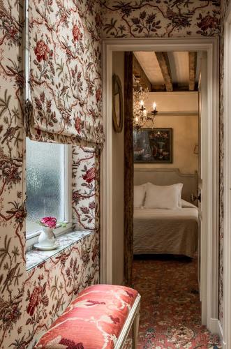 Hotel Caron de Beaumarchais – Paris, TX