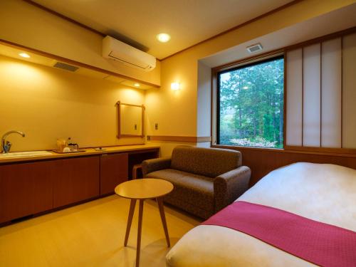 Western Style Small-Double Room 18 square meters - Non-Smoking room in Mizunoto