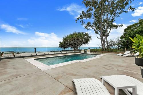 Salt & Stone Villa on the beach - Villa 4, Burrum Heads (foto 6)