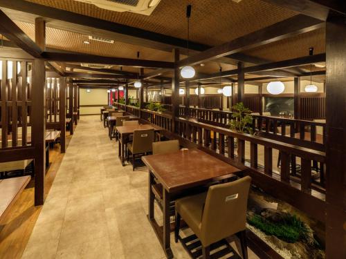ห้องอาหาร, ฮาโกเนะ โควะคุดะนิ ออนเซน เรียวกัง มิซุโนะโตะ (Hakone Kowakudani Onsen Ryokan Mizunoto) near น้ำตกเซนโจ