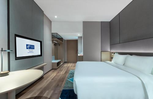Standard Room image 3