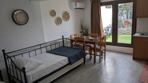 Avdira Stone Home, Your cozy escape in Avdhira