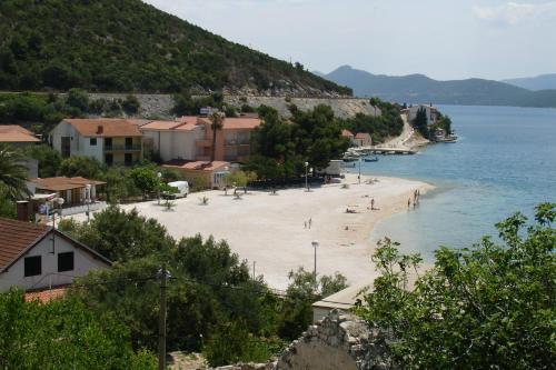 Strand, Apartmani Villa Delija Klek in Klek