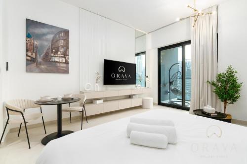 Studio With Jaw-Dropping Canal And Burj Views, Дубай (фото 3)