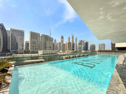 Studio With Jaw-Dropping Canal And Burj Views, Дубай (фото 7)