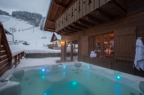 Simply Morzine - Chalet Carving in Morzine