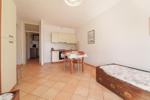 One-Bedroom Apartment with Sea View room in Le Miniere 1 - Goelba