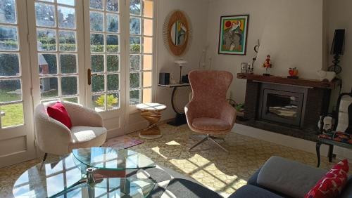 VILLA 5 CHAMBRES 10 PERSONNES 300m PLAGE DEMOISELLE in La Paree Jesus