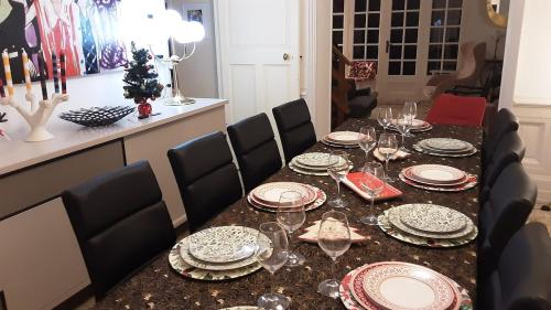 VILLA 5 CHAMBRES 10 PERSONNES 300m PLAGE DEMOISELLE in La Paree Jesus