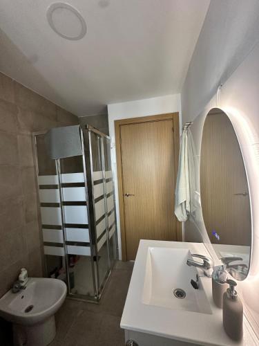 Vannas istaba, Abadesa Apartments in Benetusser