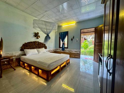 1 queen bed