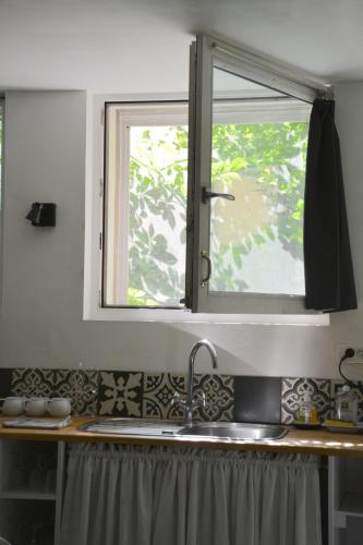 la maison, chambre d'hôtes de charme et atelier d'artiste, Libourne saint Emilion, Libourne (foto 3)