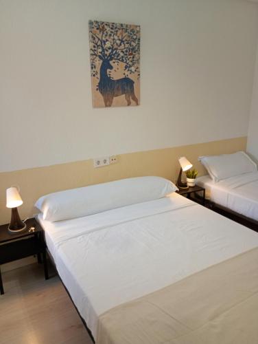 Usera Habitaciones A in يوزسيرا