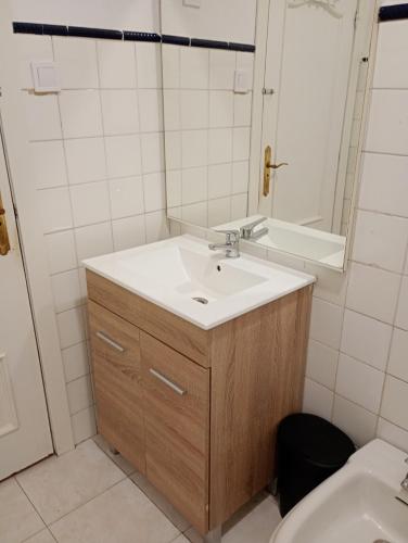 Usera Habitaciones A in يوزسيرا