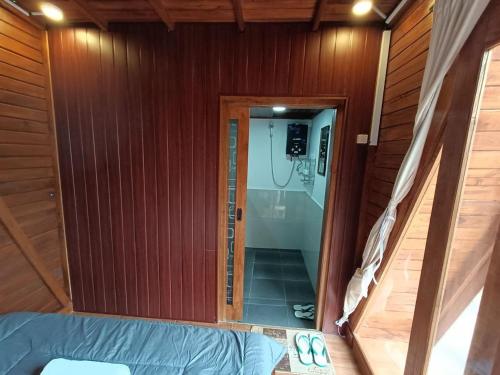 1 double bed