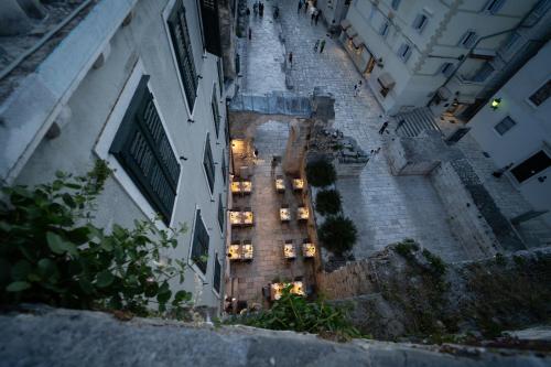 Hotel Peristil - Tap to explore photos