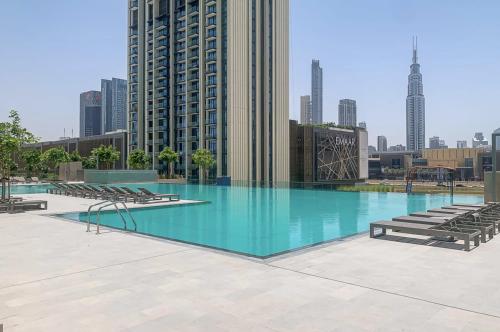 Downtown Views II 2 Bedroom with City Skyline and Sea Views, Dubai (Foto 6)