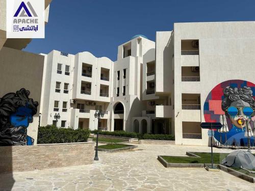 Studio Carmen with a Pool View in El Alamein