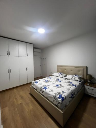 Xhm Apartment 2, Tirana (photo 3)