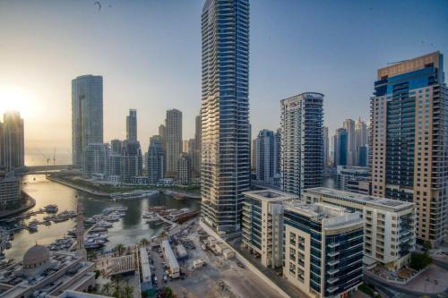 Elegant Cozy Marina Home, Dubai (Foto 5)