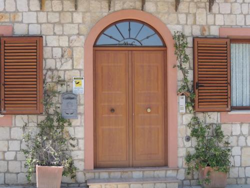  La Casa In Pietra in Santa Caterina Villarmosa