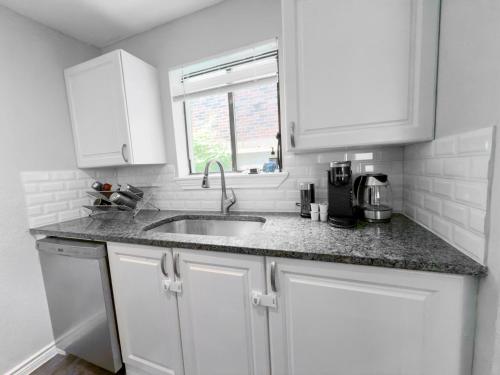 Furnished 1BR in Dallas, TX in Джуниус-Хайтс