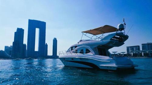 Riviera Leisure Yachts Dubai, Dubai (photo 6)