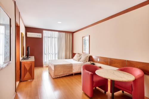 1 queen bed