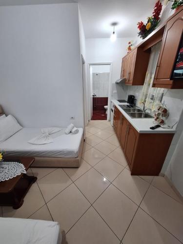 Two-Room Apartment image 6