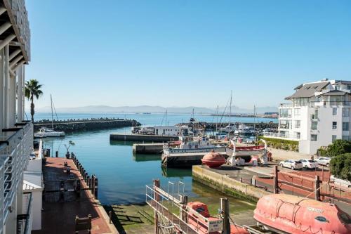 1bed Cape Town Apt Stonewood at The Granger - image 9