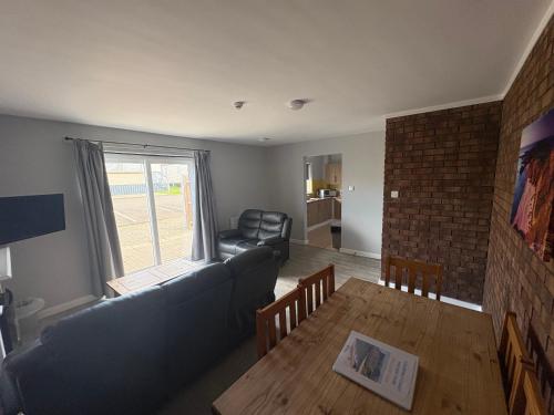 Rathlin Apartment - 2 Bedroom with Hot Tub in Ballycastle