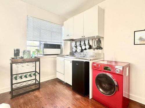 ห้องครัว, Charming Studio In Historic Spanish Town Location near อาร์โกซี้ คาสิโน บาตัน รูจ