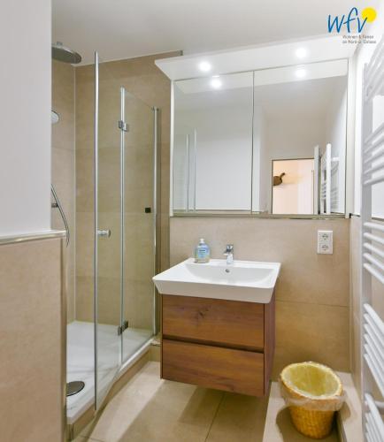 Apartment with Balcony image 8