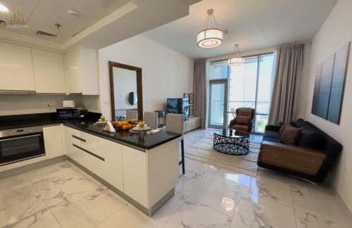 Stylish Canal Views Al Habtoor City, Dubai (foto 7)