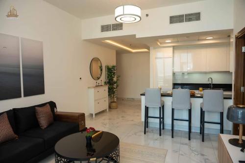 Stylish Canal Views Al Habtoor City, Dubai (foto 8)