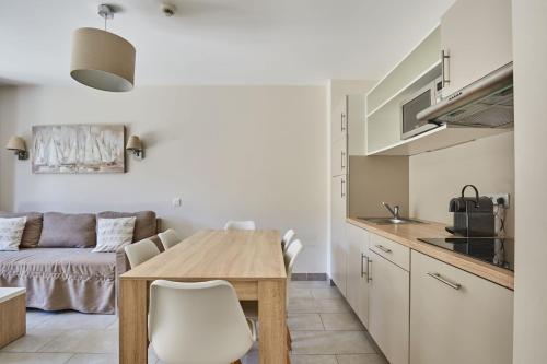 One-Bedroom Apartment room in Odalys Résidence et Spa Les Canissons