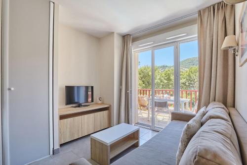 Two-Bedroom Apartment image 6