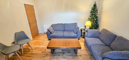 Спільний лаунж/ТБ зона, Bridge St 6 Bedroom House - Tranent in Tranent